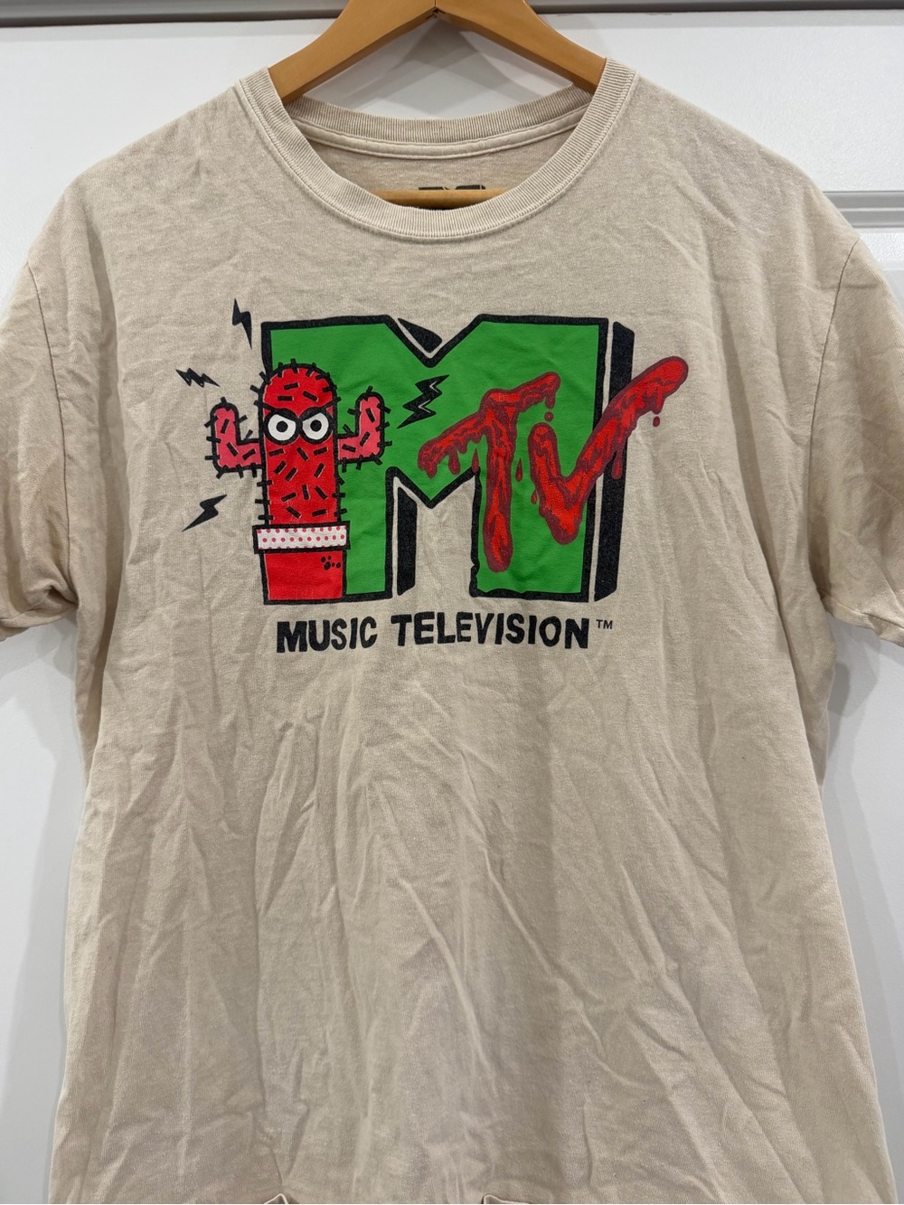 Vintage MTV Graphic Tee in Beige with Green and Red Logo